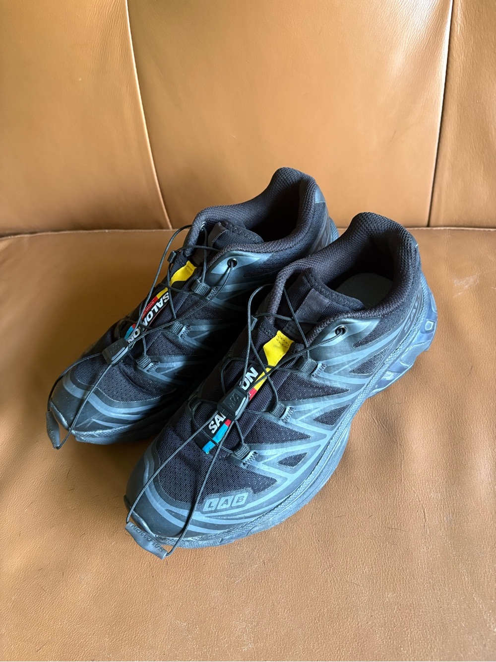 Salomon black XT-6